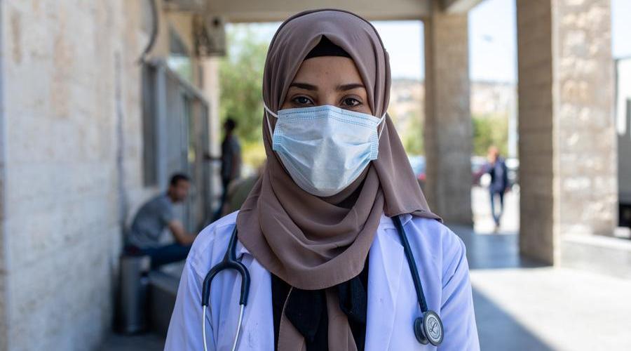  Refugee UN Volunteer Medical Doctor Basma Abdullah, serving with UNHCR at Al-Hussein bin Abdullah II hospital in Balqa, Jordan. UNHCR Jordan, 2021
